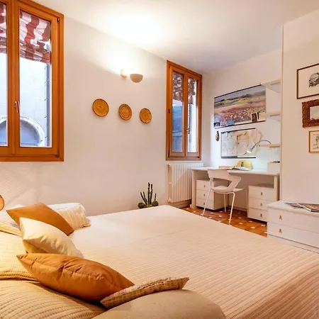 Ca' Marina Homely Apartment *